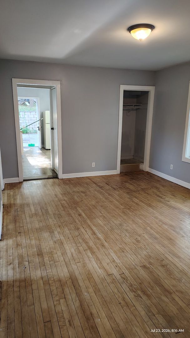 3322-3328-3328 W Branting Ln Unit 3328-Lower
