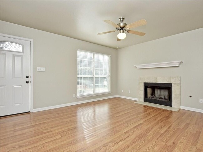 Photo - 605 Amaryllis Ave