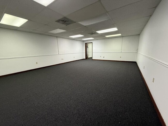 Building Photo - 4323 Division Street