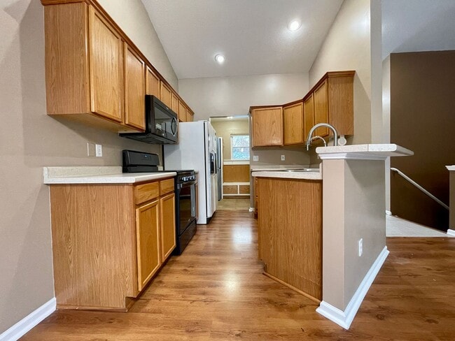 Photo - Spacious 4 Bedroom 3 Bathroom home