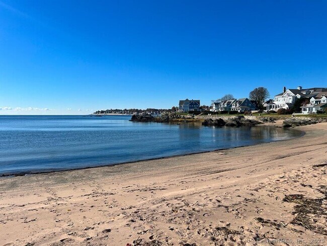 Photo - 12 Blackall Rd Unit 1