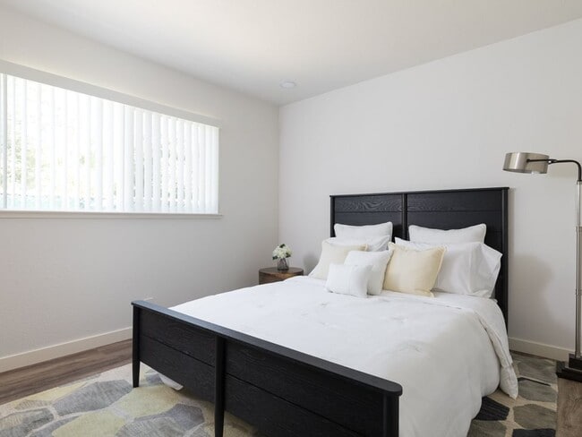 Photo - Santa Rosa Oaks