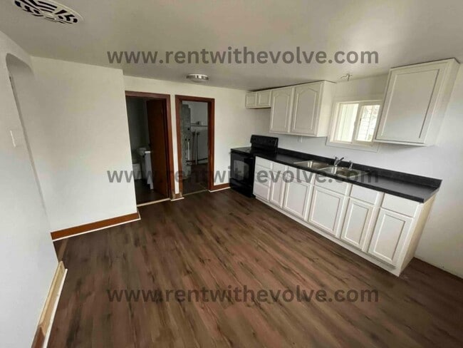 Photo - 524 Browne St