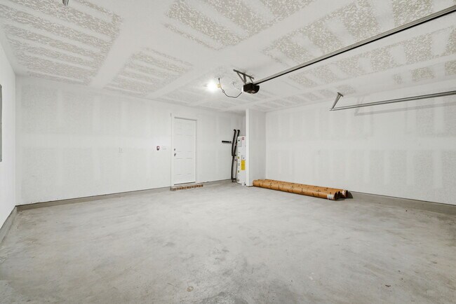 Photo - 4932 Valor Ct