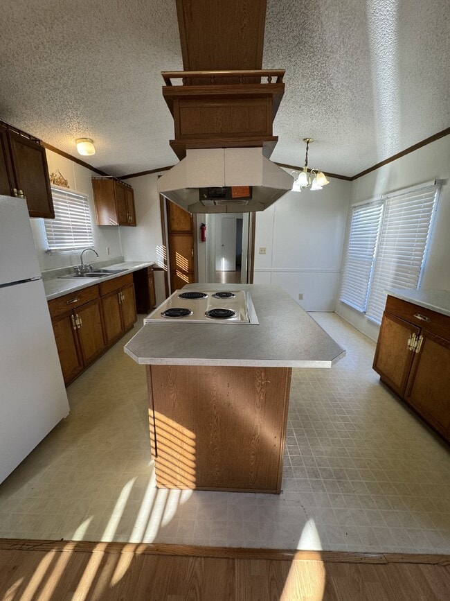 Photo - "Charming 2-Bed, 2-Bath in Hendersonville.