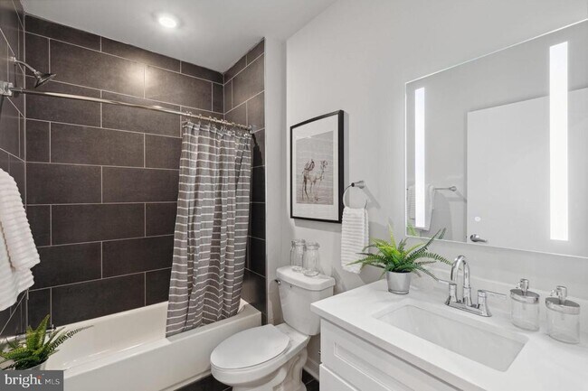 Photo - 1330 S Patton St Unit 404