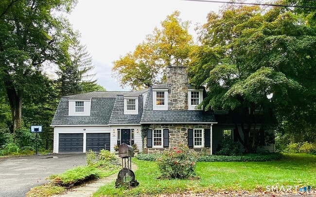 Building Photo - 26 Sport Hill Pkwy