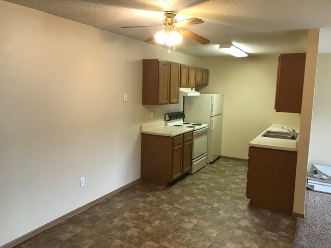 Photo - Pederson Apartments