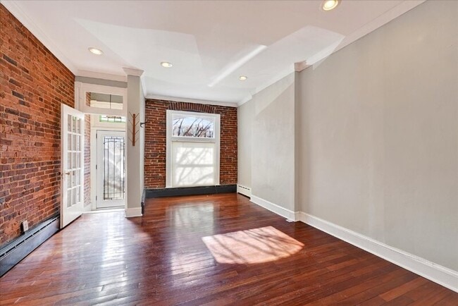 Photo - 3136 Foster Ave