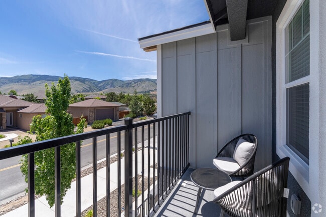 3BR, 2.5BA - 1,649SF