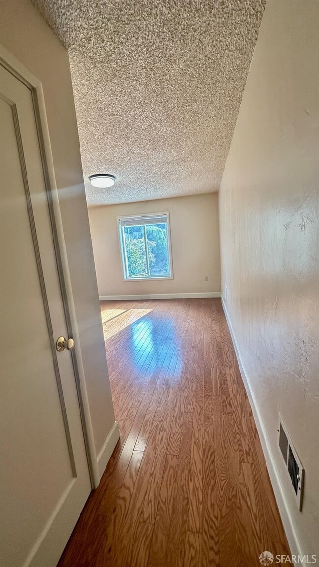 Photo - 2322 39th Ave