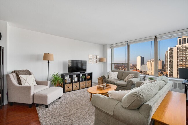 Photo - 1360 N Sandburg Ter Unit 1908C