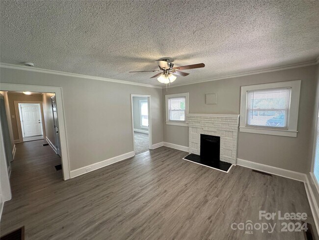 Photo - 1103 Jackson St