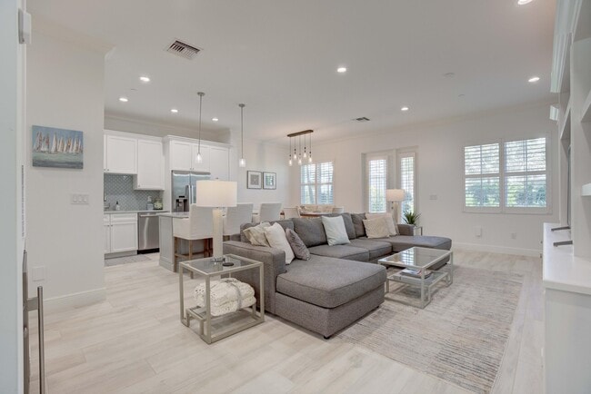 Photo - 412 Inlet Waters Cir