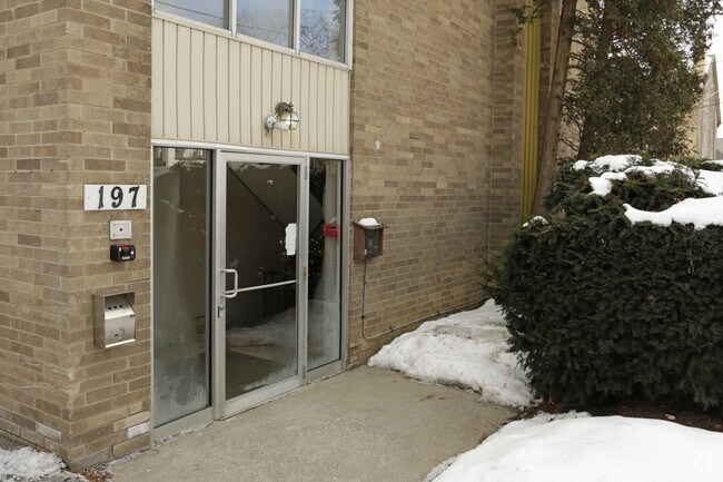 Photo - Shiloh Apartments