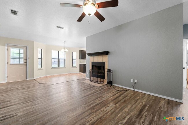 Photo - 1908 Cline Dr