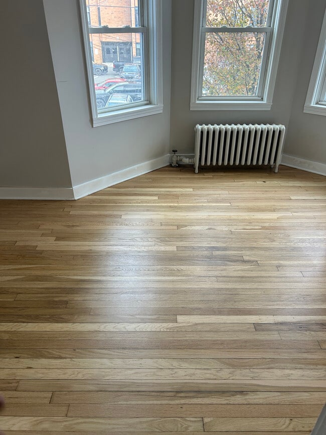 Photo - 13 Gladstone St Unit 2