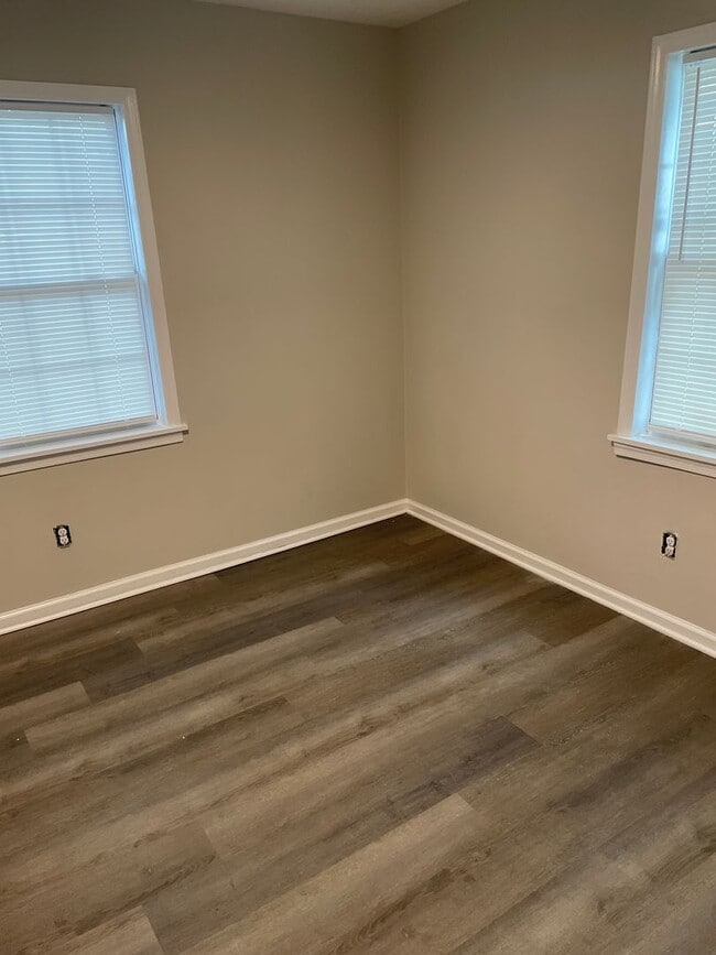 Photo - 2205 Cole Rd