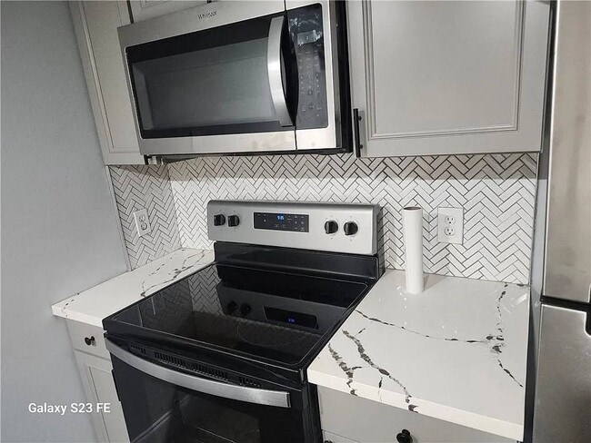 Photo - 324 Camelia Ave Unit 2