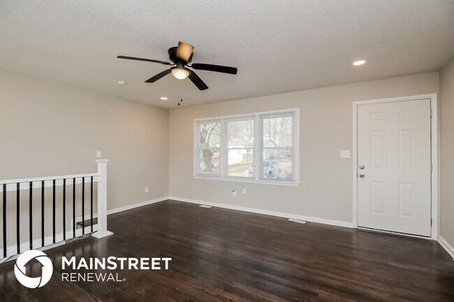 Photo - 721 N Sunset Dr