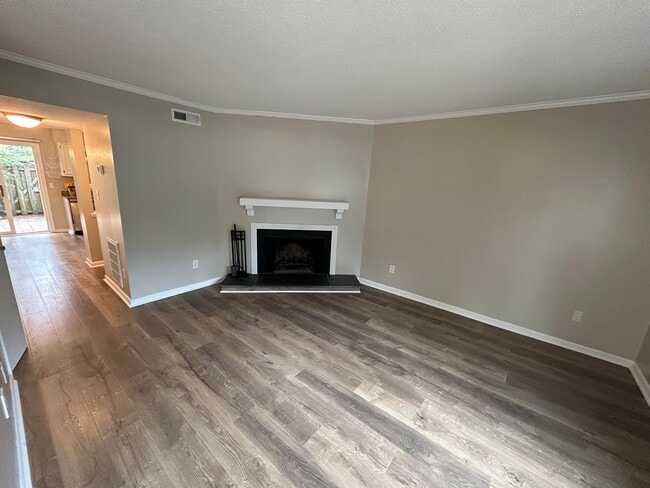 Photo - 5803 Shady Grove Cir