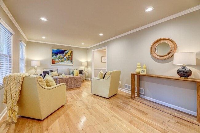 Photo - 1185 Lake Colony Dr