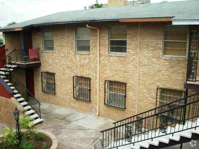 Photo - 326 W Cypress St