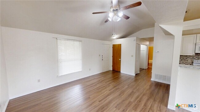 Building Photo - 3032 Carroll Dr Rental