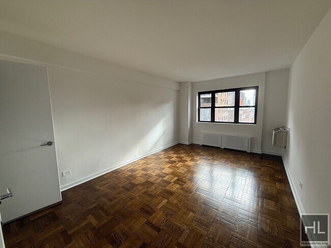 Photo - EAST 35 STREET Unidad 15F