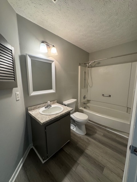 Photo - 927 Applewood Ln