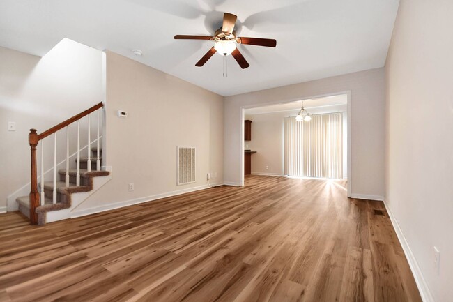 Photo - Pet Friendly Three Bedroom!