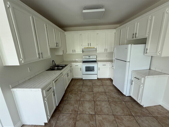 Photo - 2724 Crossview Dr Unidad 201