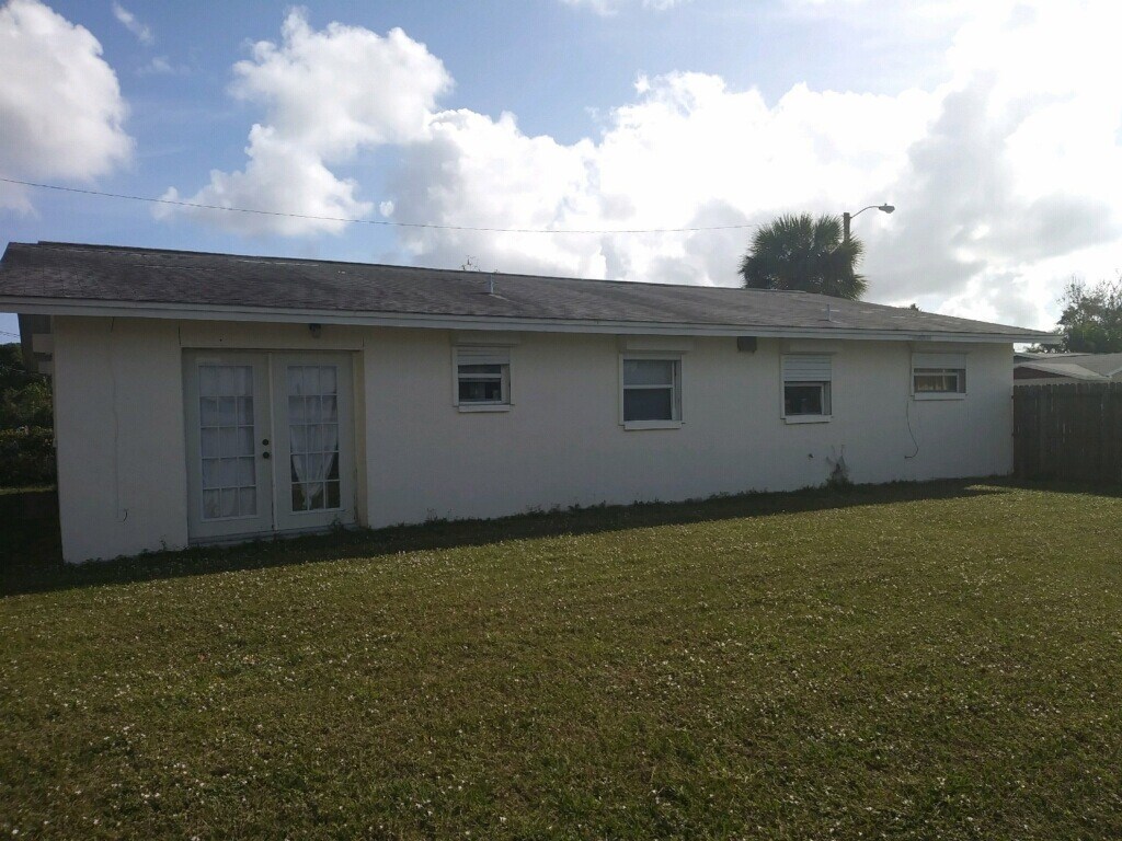 Photo - 400 Count St