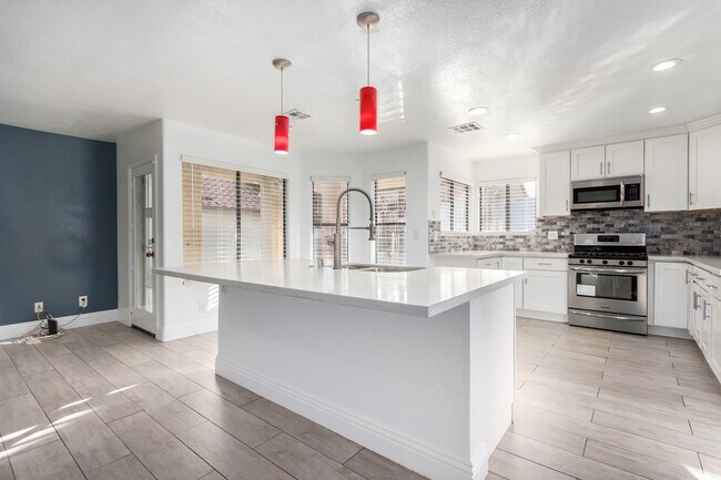 Photo - 2717 Eagle Springs Ct House