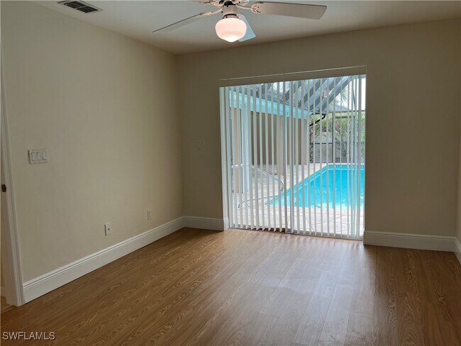 Photo - 385 Ashbury Way