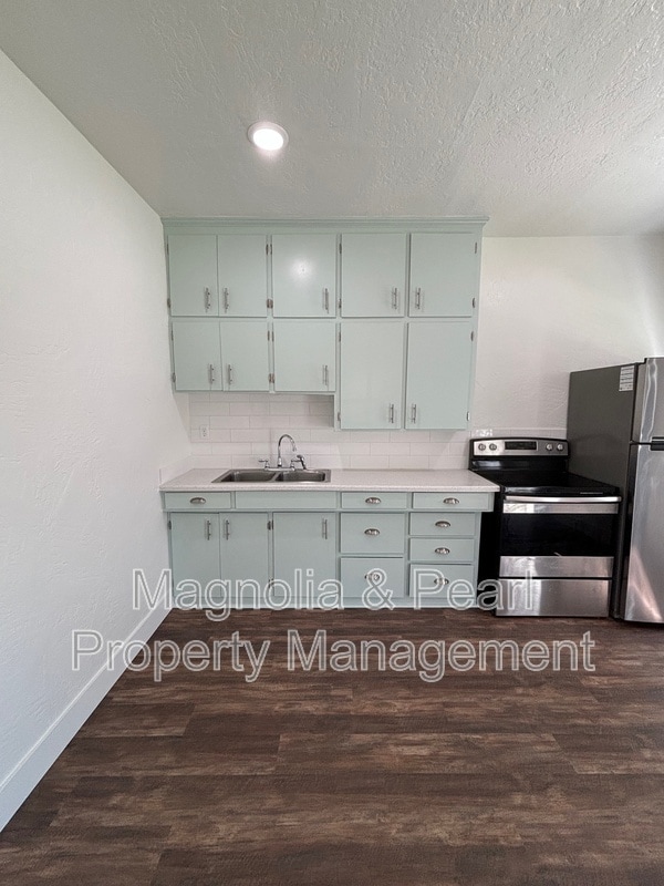 Building Photo - 1521 Blaine St Rental