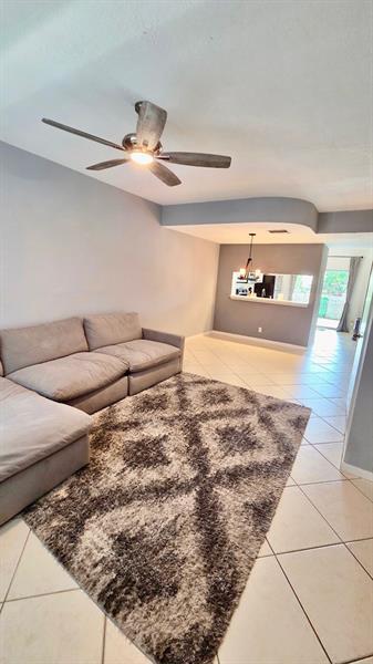 Photo - 5400 Jubilee Way