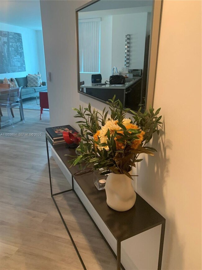 Photo - 500 Brickell Ave Unidad 1507