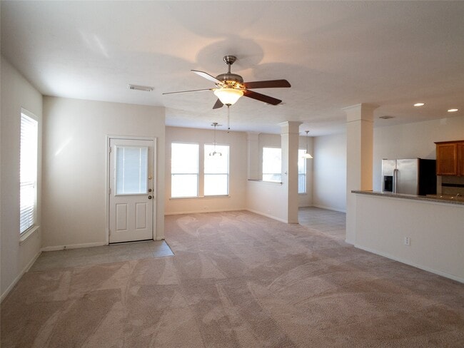 Building Photo - 5406 Timber Ct Hollow Rental