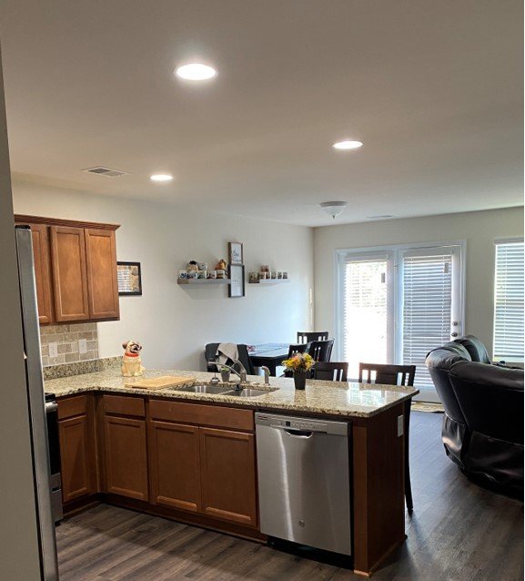 Photo - 513 Eastfair Dr