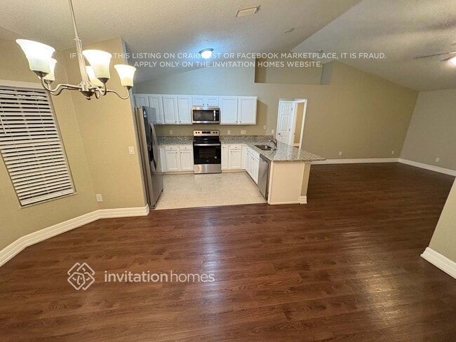 Photo - 25913 Aysen Dr