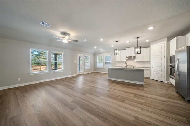 Photo - 17716 Ml Mnr Dr