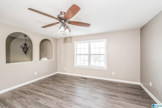 Photo - 865 Moonlite Dr