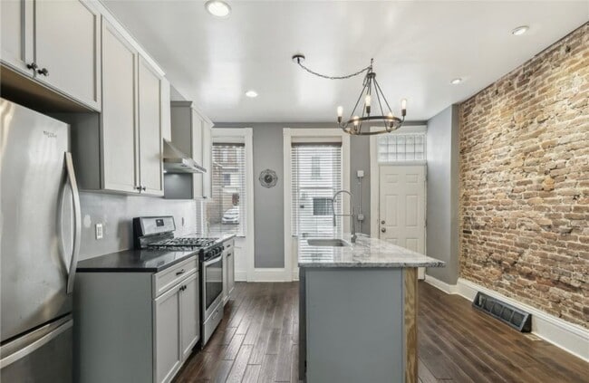 Building Photo - 81 S 16th St Unit 1 Rental