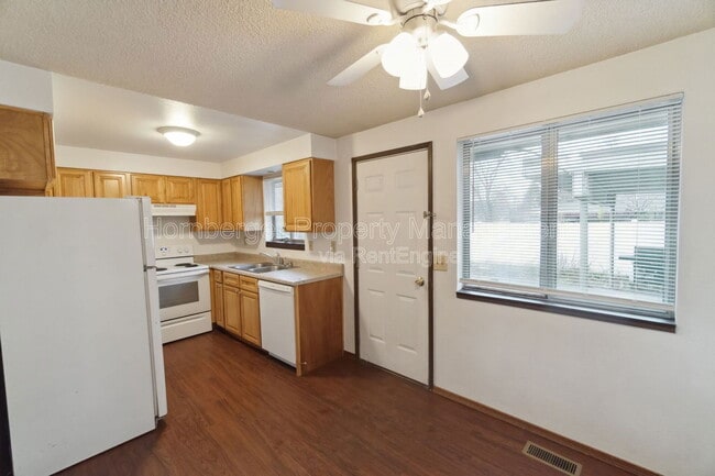 Photo - 7024 N Wiscomb St