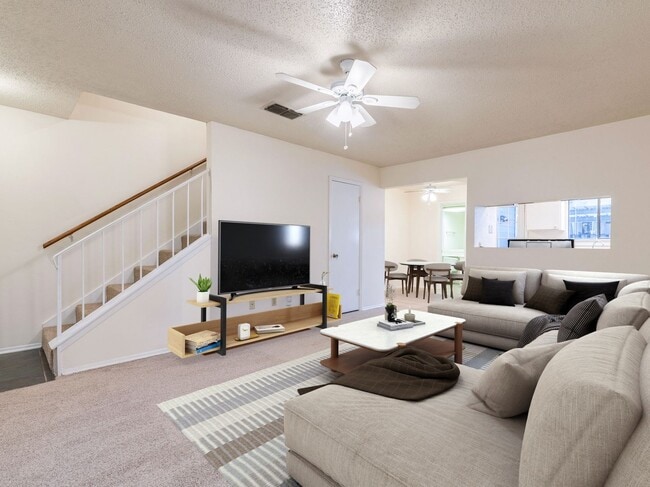 810 Banister Ln