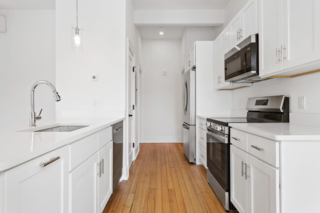 Building Photo - 5 Bells Neck Rd Rental