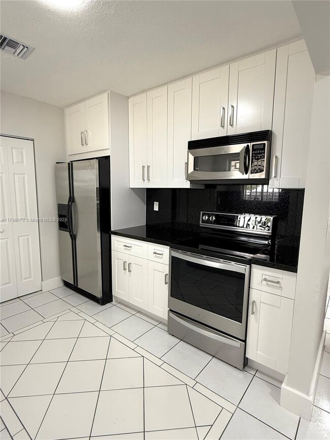 Photo - 11311 SW 203rd Terrace Casa