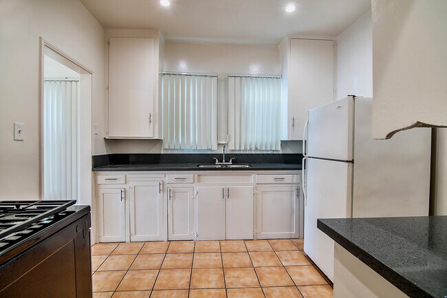 Photo - 1461 S Bedford St