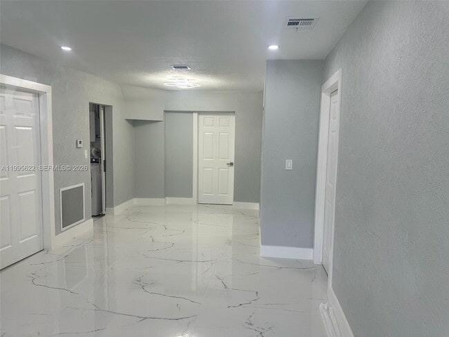 Photo - 10745 SW 222nd St